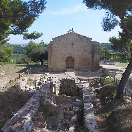 Le Provencal Apartamento Saint-Mitre-les-Remparts Exterior foto